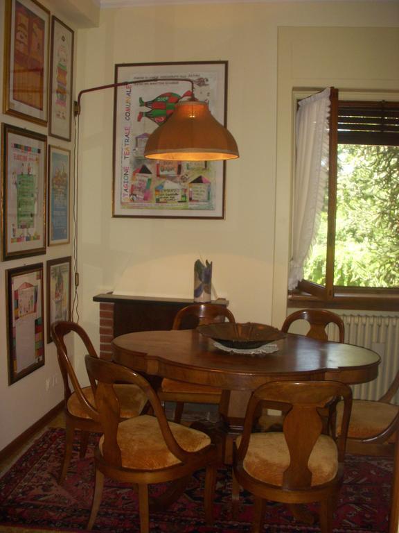 Bed and Breakfast La Casa Creativa Lomnago Zimmer foto
