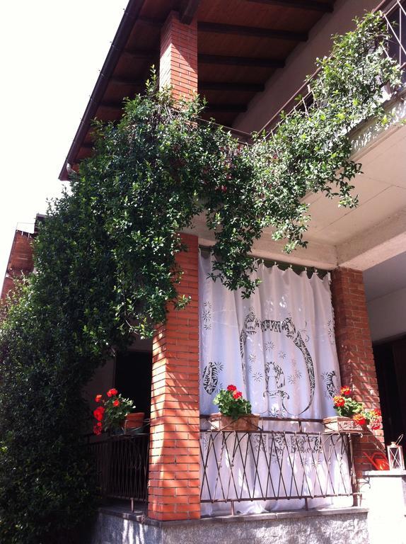 Bed and Breakfast La Casa Creativa Lomnago Zimmer foto