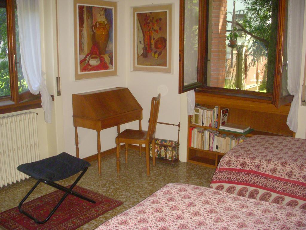 Bed and Breakfast La Casa Creativa Lomnago Exterior foto